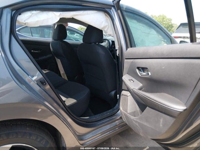 2022 NISSAN SENTRA SV XTRONIC CVT 8