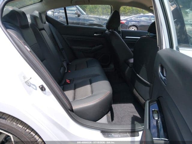 2025 NISSAN ALTIMA SR FWD 8