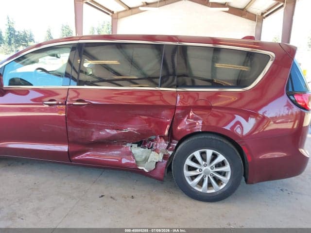 2019 CHRYSLER PACIFICA TOURING PLUS 6