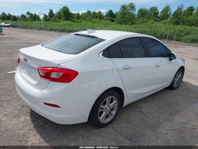 2017 CHEVROLET CRUZE LT AUTO 4