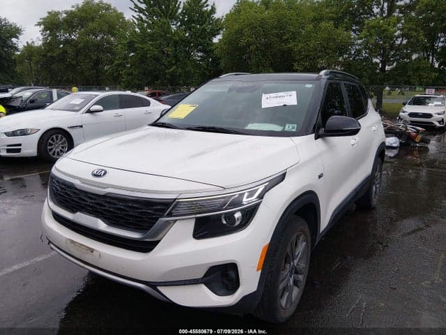 2021 KIA SELTOS S 6