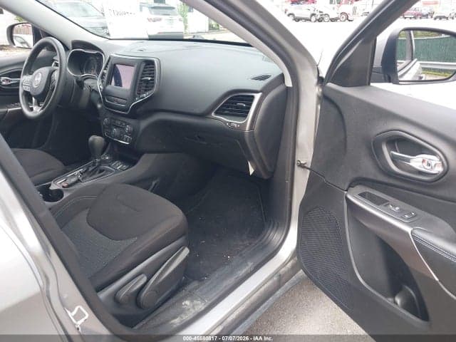 2019 JEEP CHEROKEE LATITUDE 4X4 5