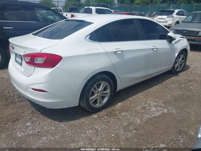 2017 CHEVROLET CRUZE LT AUTO 4