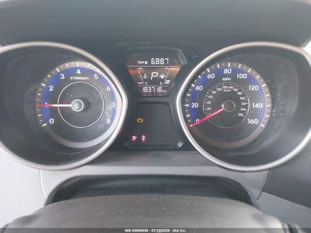 2016 HYUNDAI ELANTRA SE 7