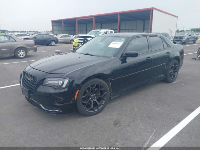 2020 CHRYSLER 300 TOURING 2
