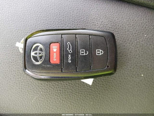 2025 TOYOTA GRAND HIGHLANDER XLE 11