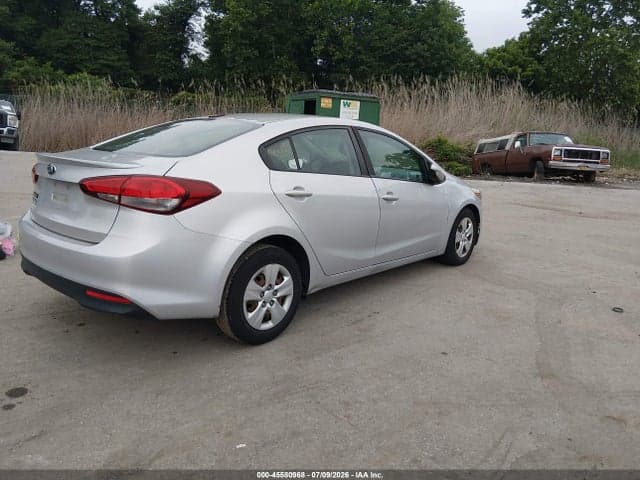 2017 KIA FORTE LX 4