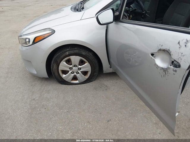2017 KIA FORTE LX 6