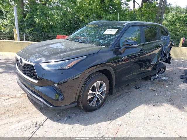 2026 TOYOTA HIGHLANDER XLE 2