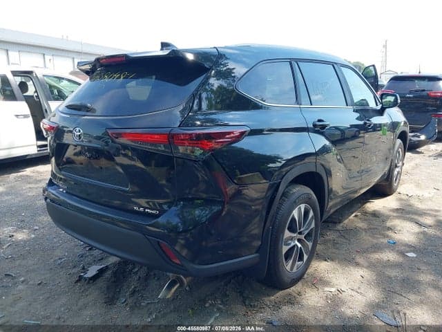 2026 TOYOTA HIGHLANDER XLE 4
