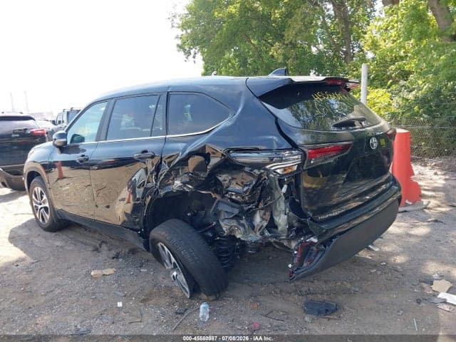 2026 TOYOTA HIGHLANDER XLE 6