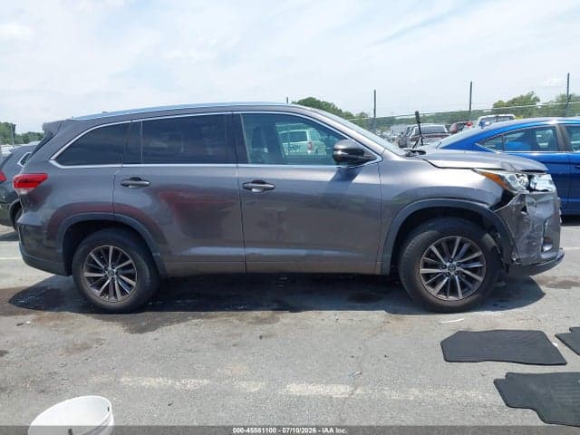 2018 TOYOTA HIGHLANDER XLE 13