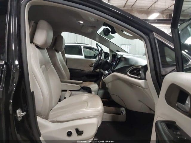 2017 CHRYSLER PACIFICA TOURING-L PLUS 5