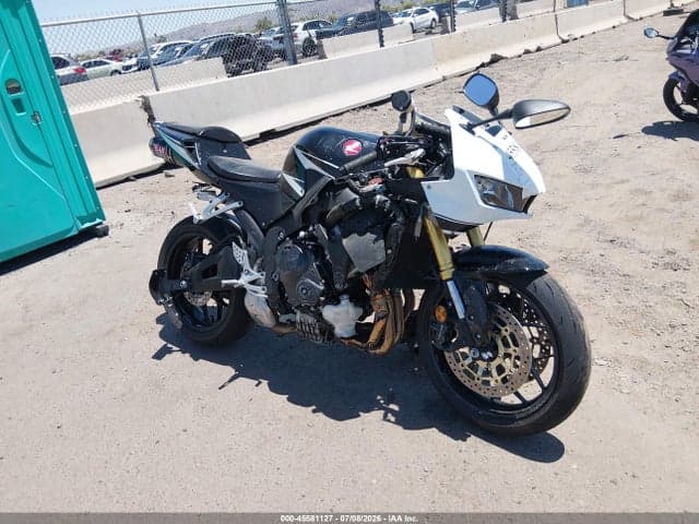 2017 HONDA CBR600 RR 1