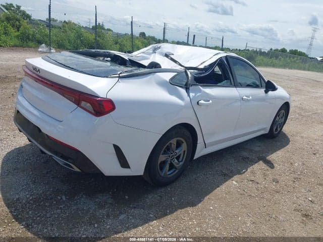 2022 KIA K5 LXS 4