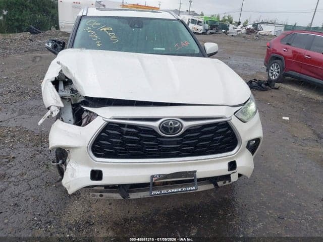 2021 TOYOTA HIGHLANDER XLE 6
