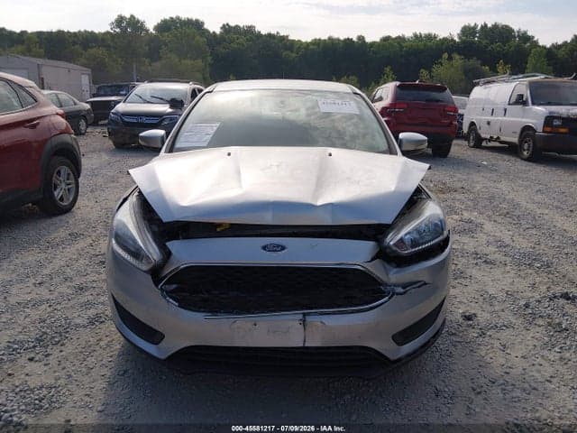 2017 FORD FOCUS SE 12