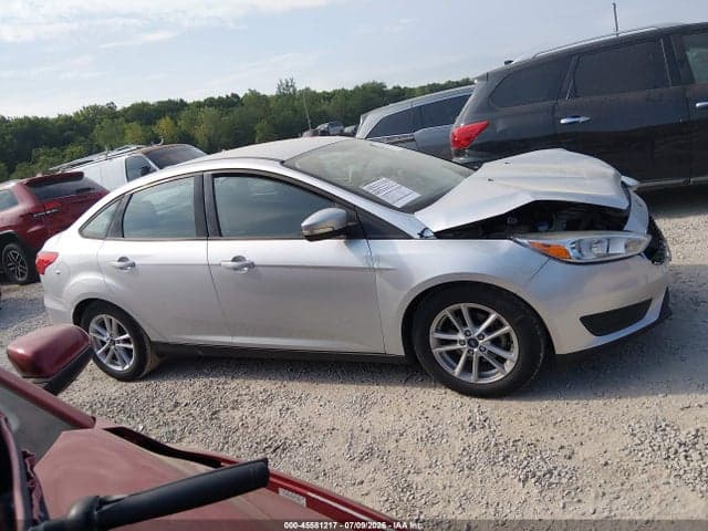 2017 FORD FOCUS SE 13