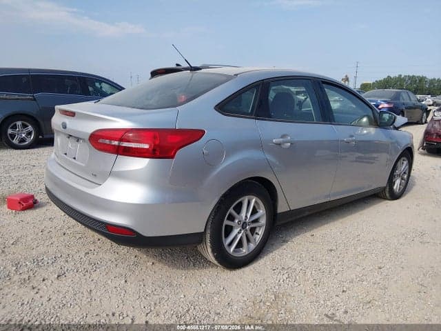 2017 FORD FOCUS SE 4
