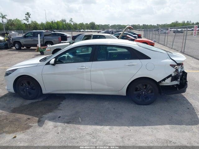 2022 HYUNDAI ELANTRA SEL 14