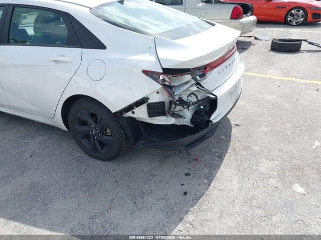 2022 HYUNDAI ELANTRA SEL 6
