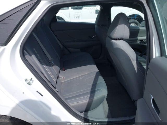 2022 HYUNDAI ELANTRA SEL 8