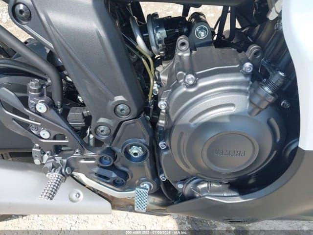 2026 YAMAHA YZFR7 8