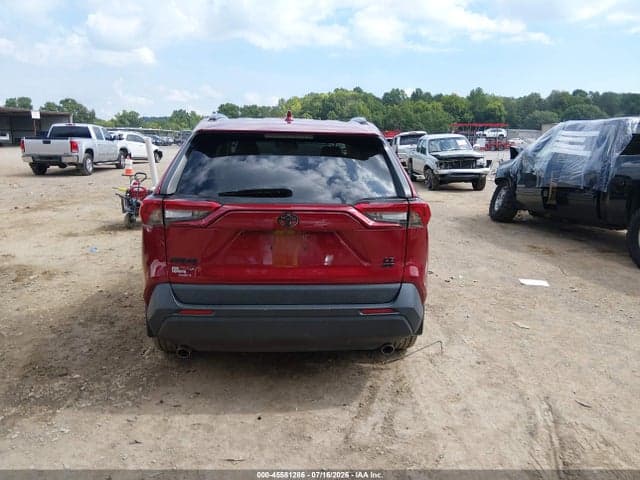 2019 TOYOTA RAV4 LE 17