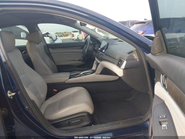 2018 HONDA ACCORD HYBRID EX-L 5