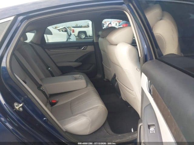 2018 HONDA ACCORD HYBRID EX-L 8