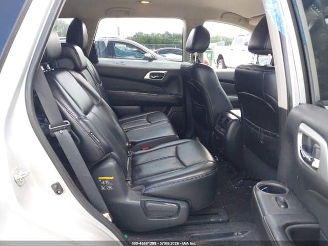 2019 NISSAN PATHFINDER SL 8