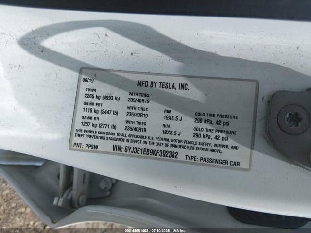 2019 TESLA MODEL 3 LONG RANGE/PERFORMANCE 9