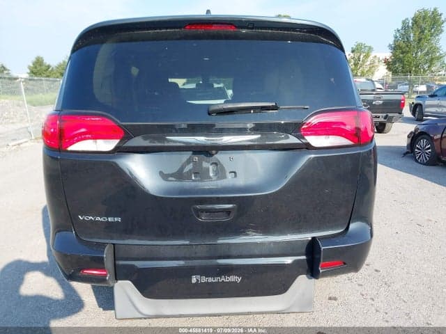 2022 CHRYSLER VOYAGER LX 16