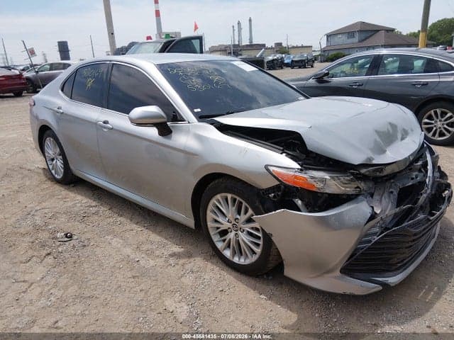 2020 TOYOTA CAMRY HYBRID XLE 1