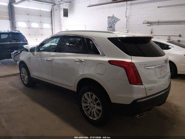 2018 CADILLAC XT5 3