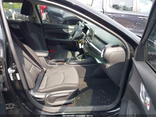 2024 KIA FORTE LX 5