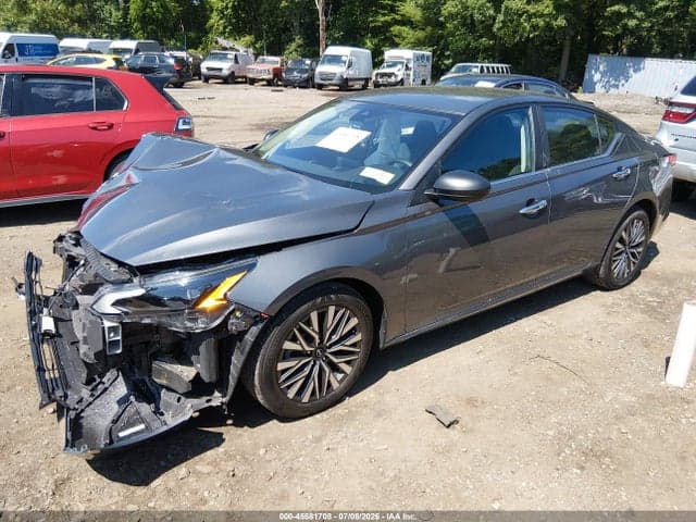 2025 NISSAN ALTIMA SV FWD 2