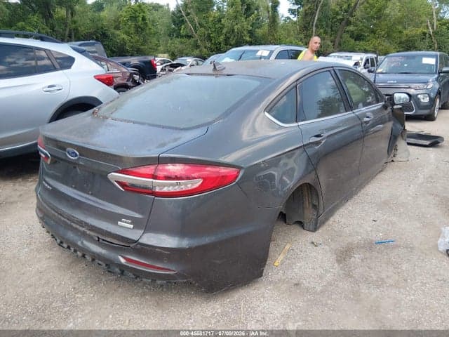 2019 FORD FUSION SE 4