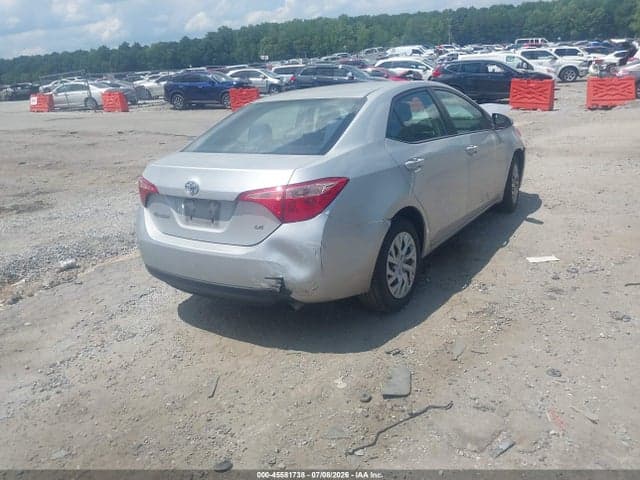 2018 TOYOTA COROLLA LE 4