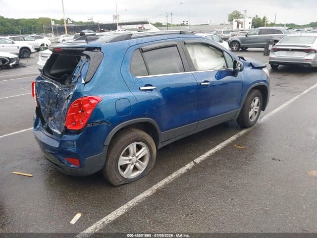 2019 CHEVROLET TRAX LT 4