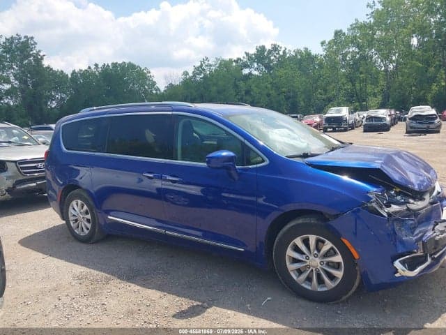 2019 CHRYSLER PACIFICA TOURING L 13