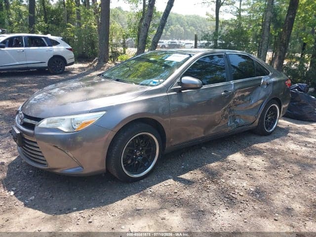2017 TOYOTA CAMRY LE 2
