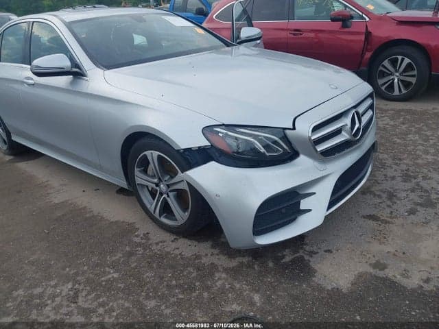 2017 MERCEDES-BENZ E 300 4MATIC 18