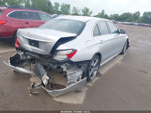 2017 MERCEDES-BENZ E 300 4MATIC 4