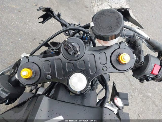 2025 YAMAHA YZFR7 7