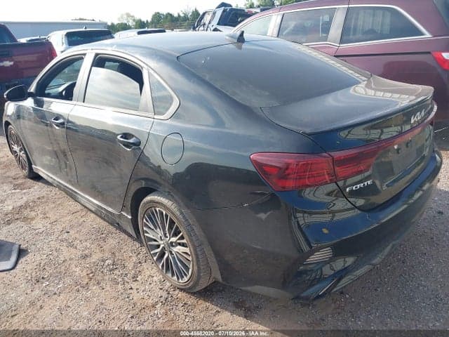 2023 KIA FORTE GT-LINE 3
