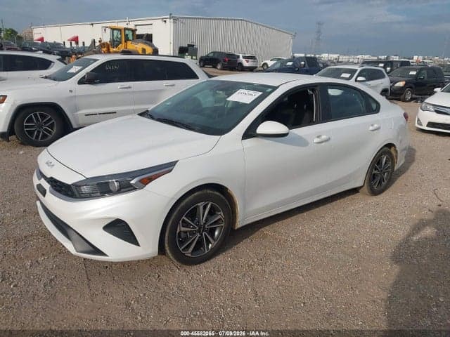 2023 KIA FORTE LXS 2