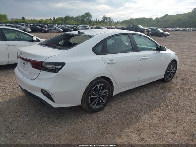 2023 KIA FORTE LXS 4