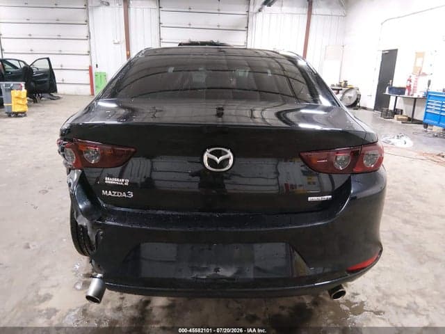 2021 MAZDA MAZDA3 PREFERRED 17
