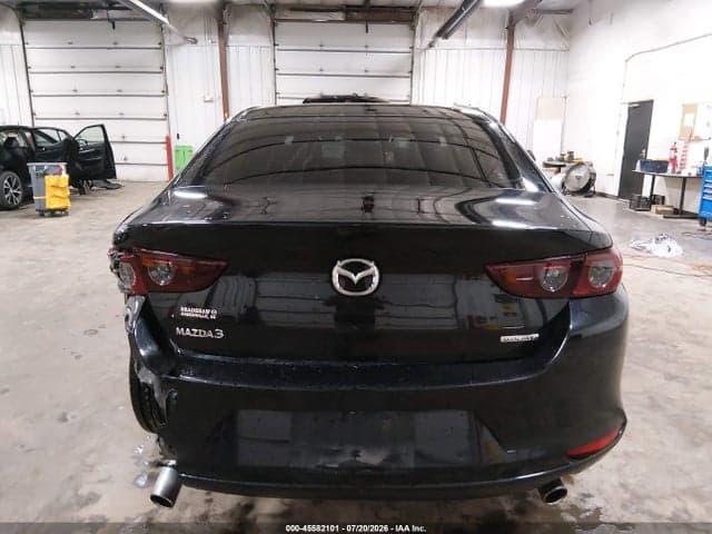 2021 MAZDA MAZDA3 PREFERRED 18
